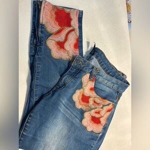 Vintage Liebo Embroidered floral Jeans with zipper bottoms - size 30